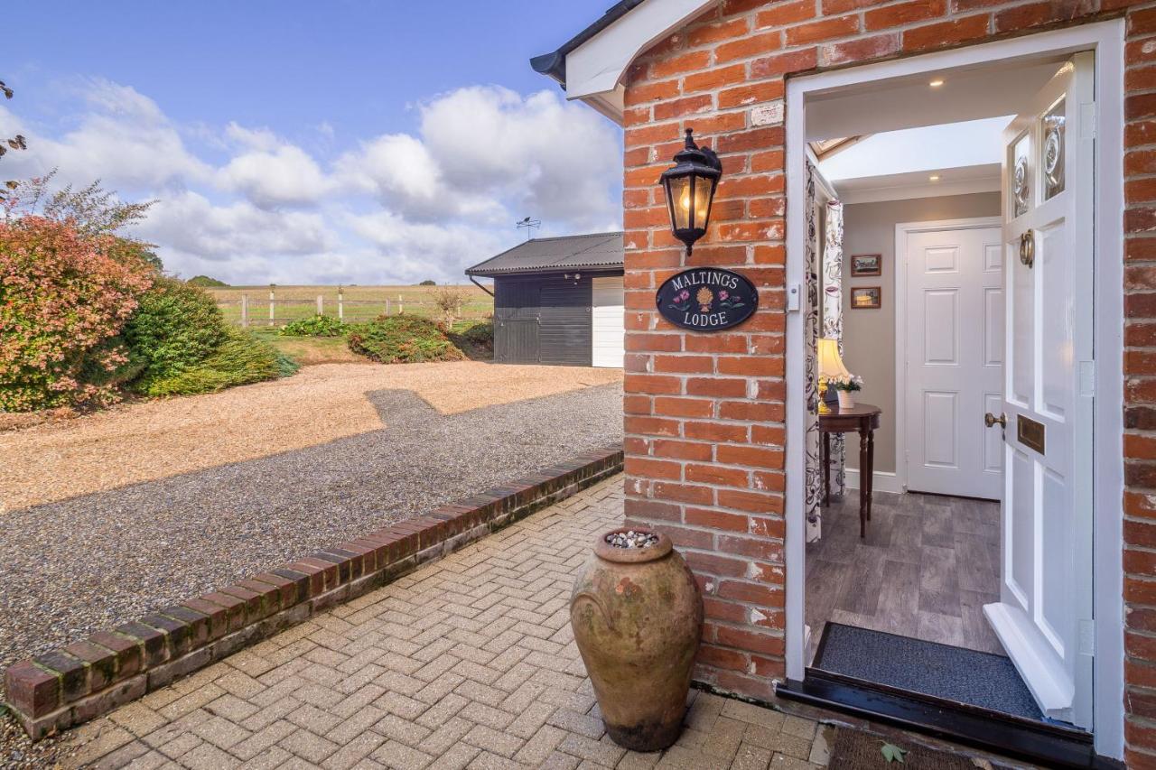 Maltings Lodge Chelsworth ภายนอก รูปภาพ
